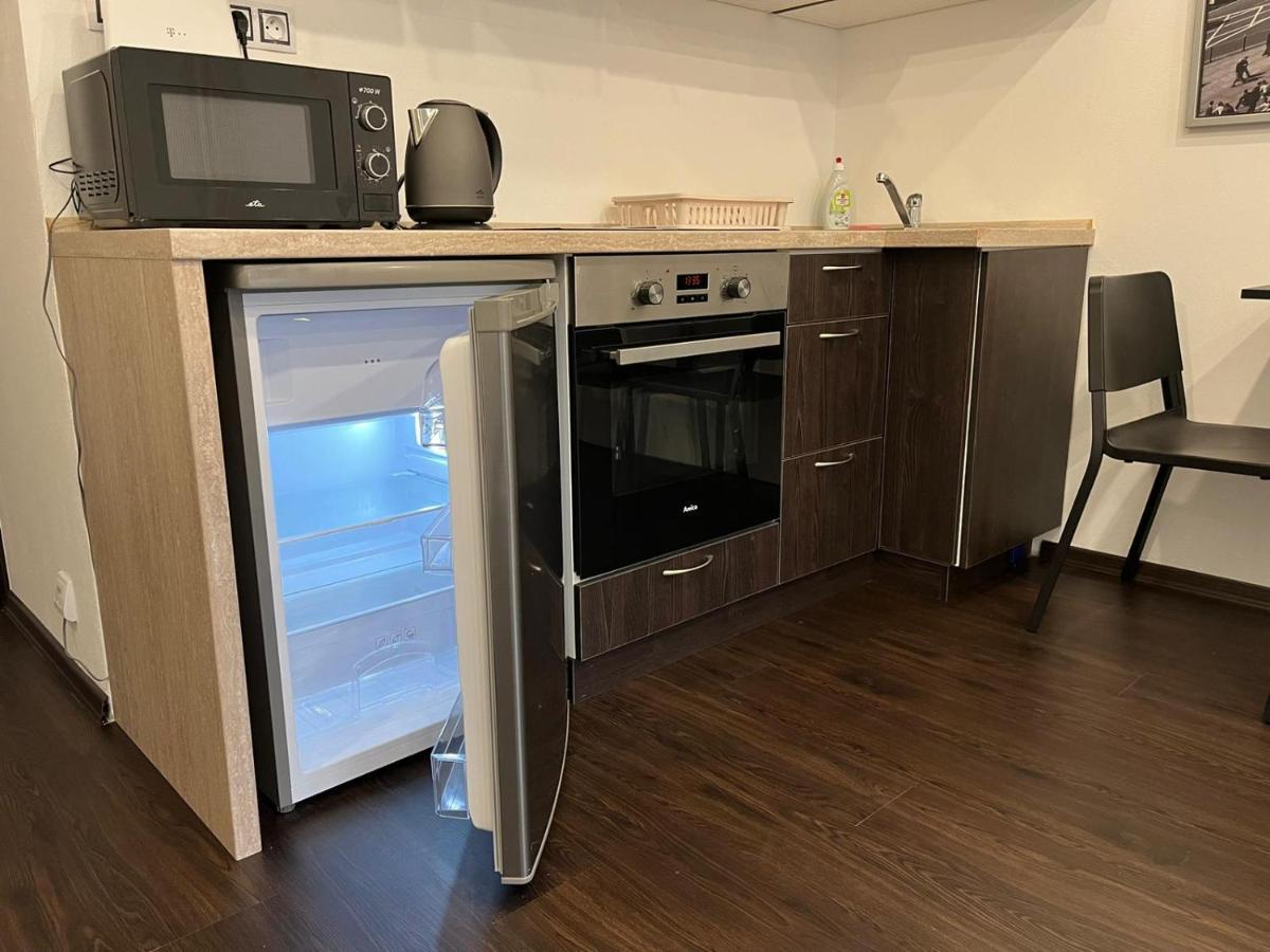 Apartment Charkovska Karlovy Vary Bagian luar foto